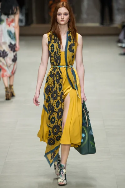 Look 19